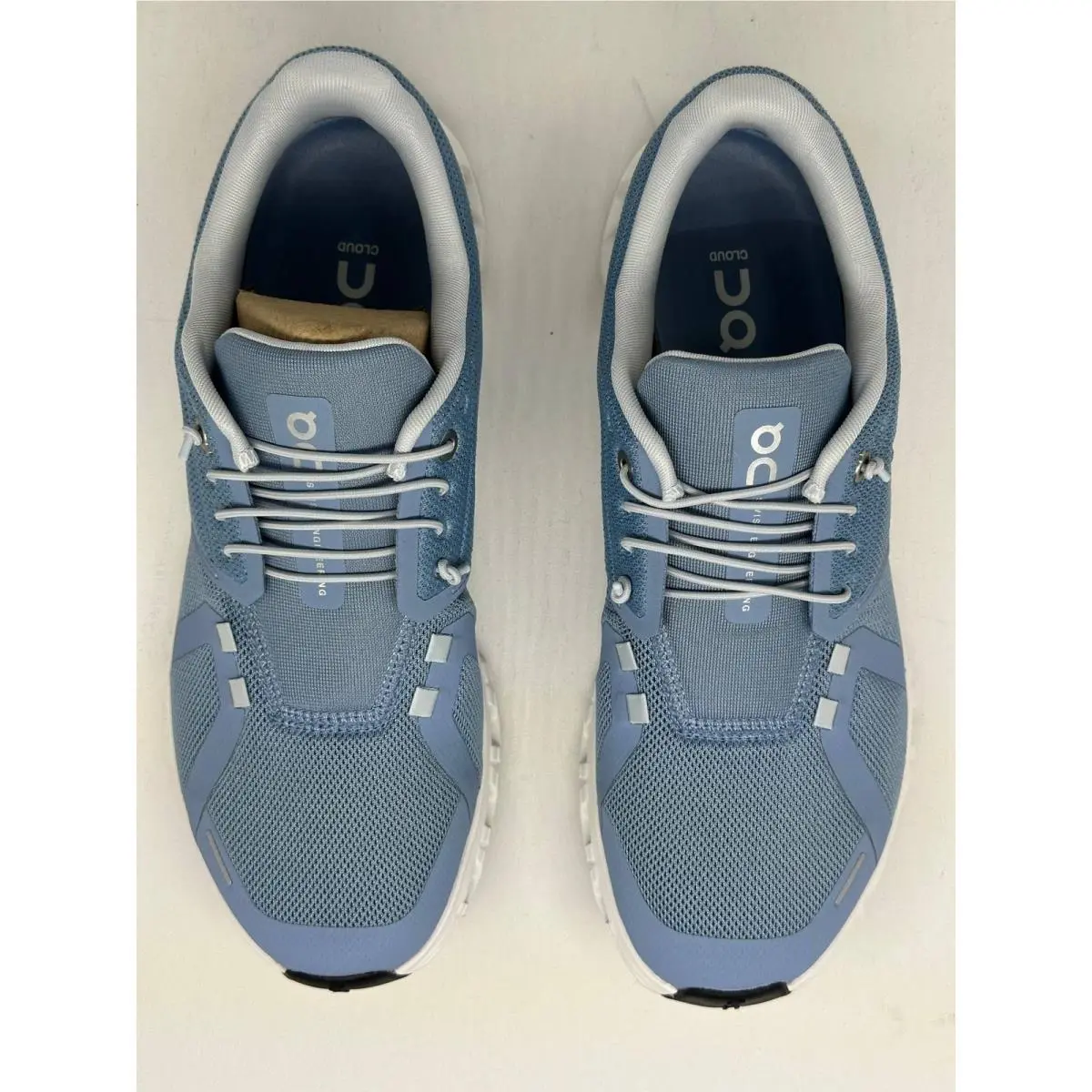 On-Running shoes - On Cloud 6 - Cloud - Blue 1