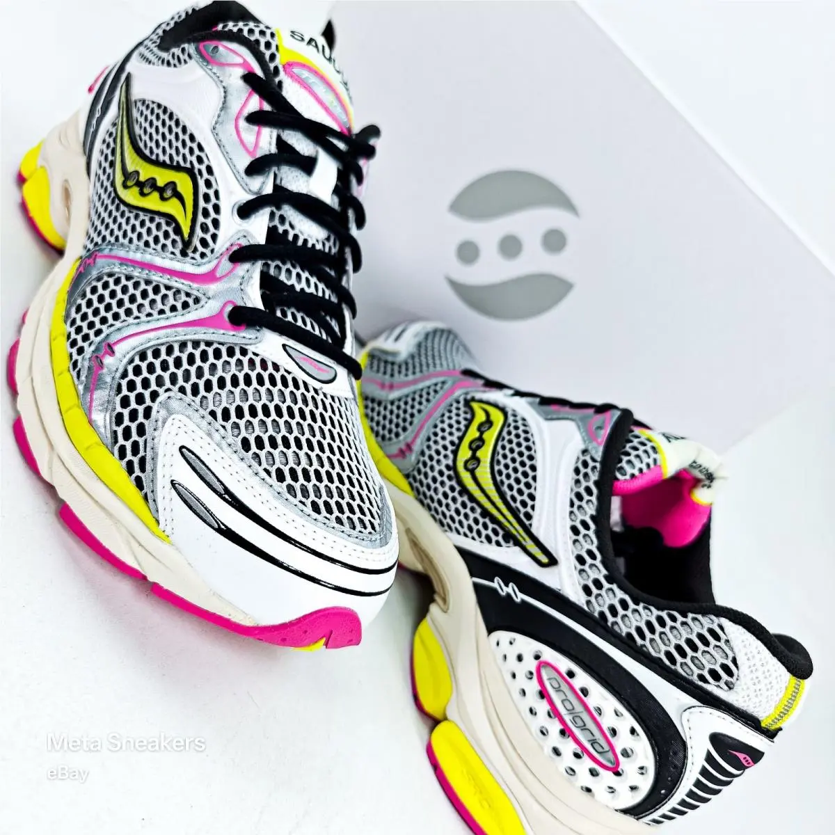 Saucony shoes - Saucony ProGrid 4 - ProGrid - S70704-14 - White 0