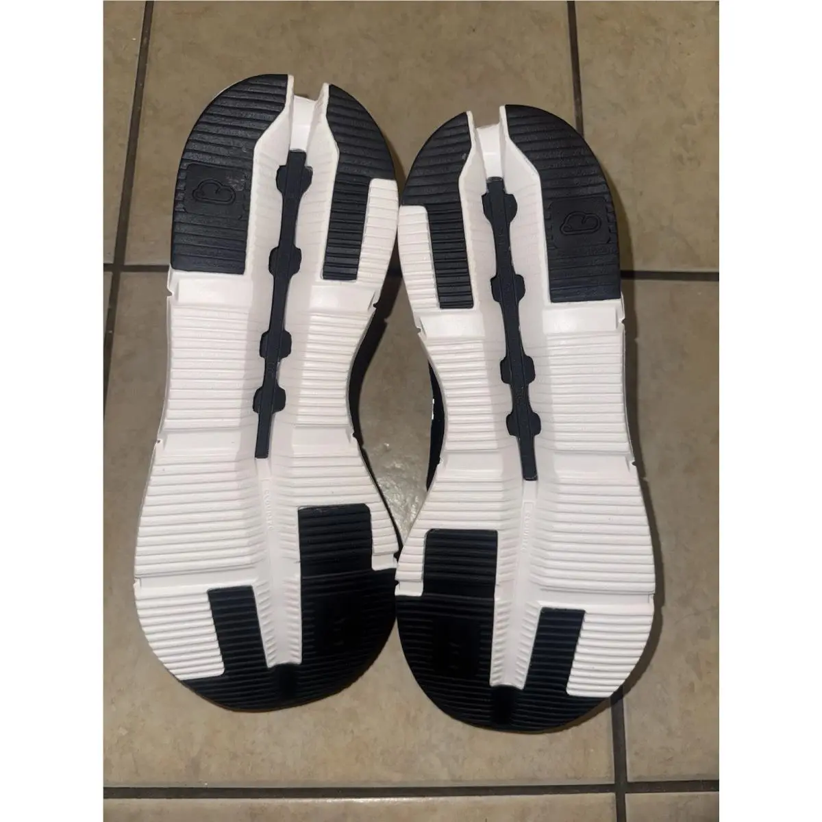 On-Running shoes - On Cloudnova - Cloudnova - 2699116 - Phantom/White 6