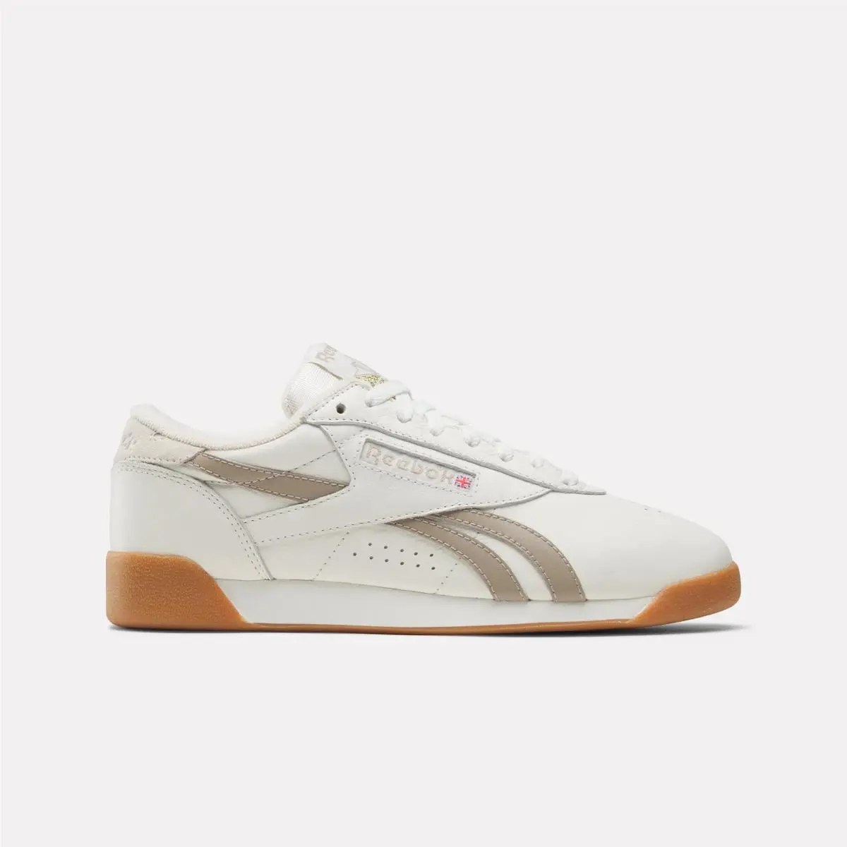 Reebok shoes - Chalk/Classic Burgundy/Gum 9