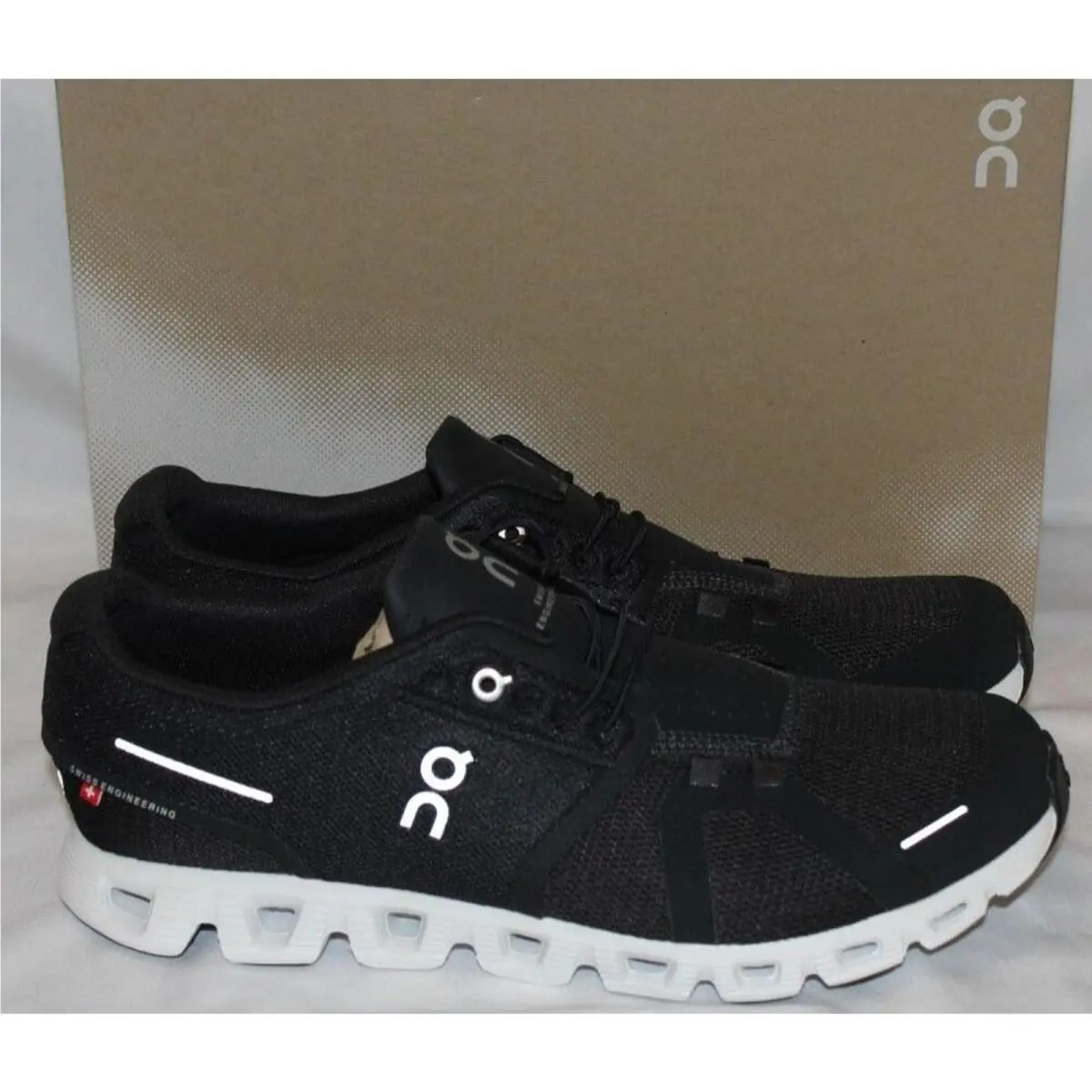ON Cloud Cloud 5 Men`s Running Athletic Shoes Black White SZ 13