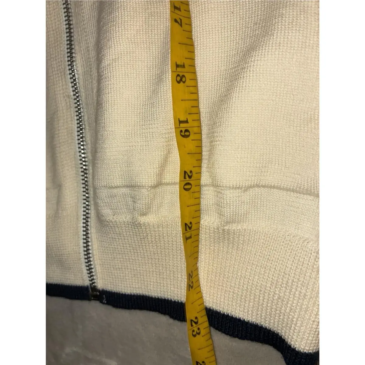 Fila clothing - Ivory 7