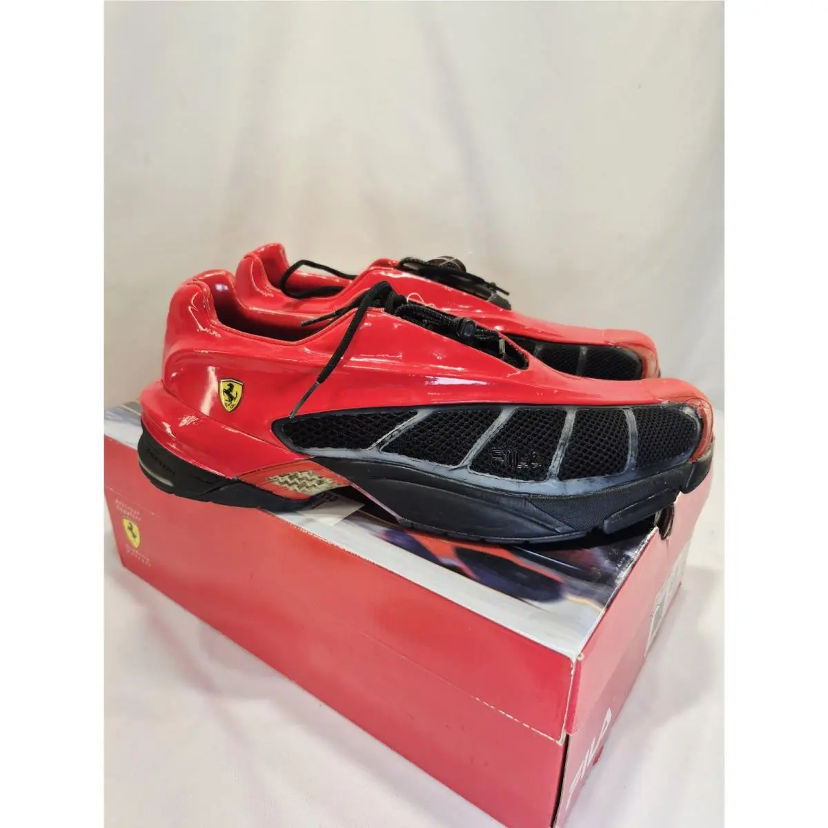 Fila 2002 Ferrari F1 Speed Tech Sneakers Mens 10 Flaw