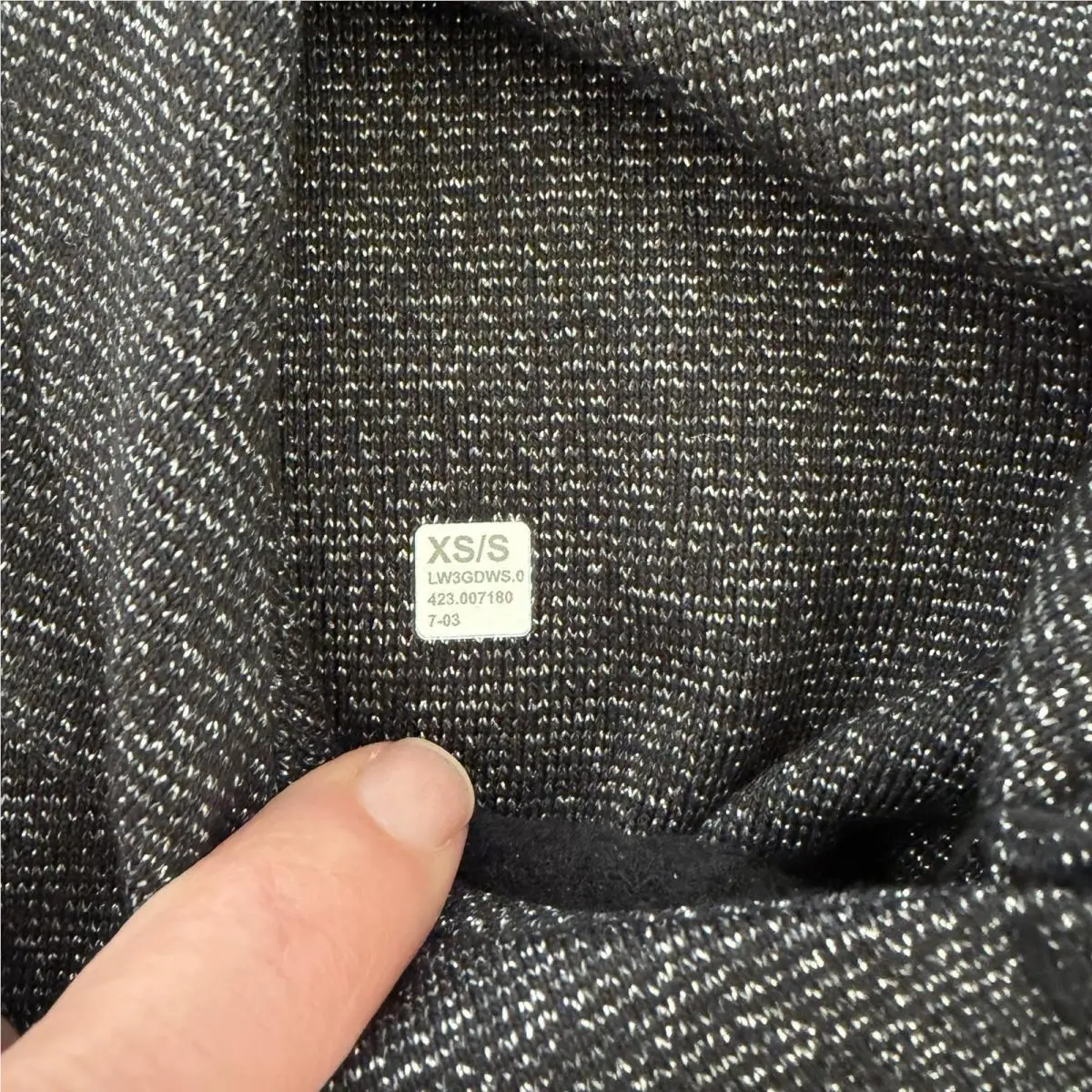 Lululemon clothing - Black 2