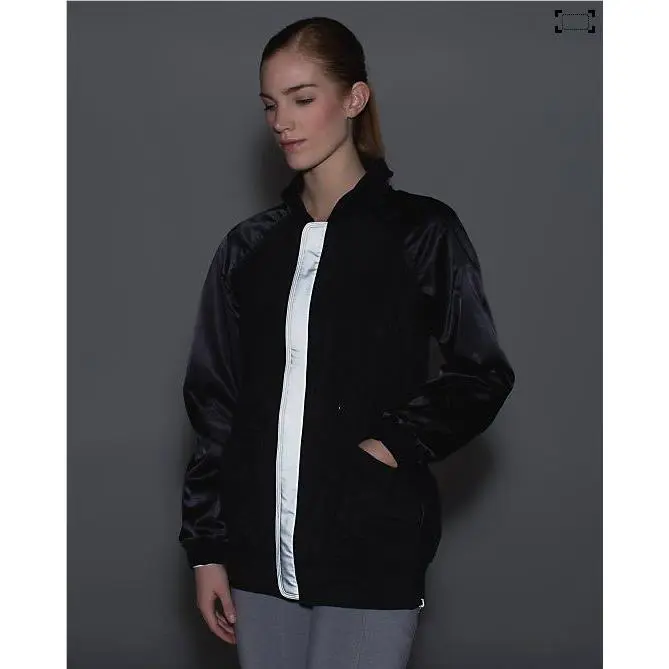 Lululemon clothing - Black (UPC: 098096473976) 1