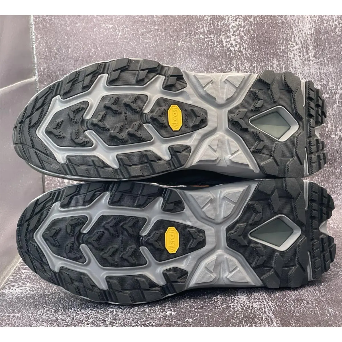 Hoka shoes - Hoka One One Kaha 2 Low GTX - 1123190 - Thyme/Radiant Yellow 3