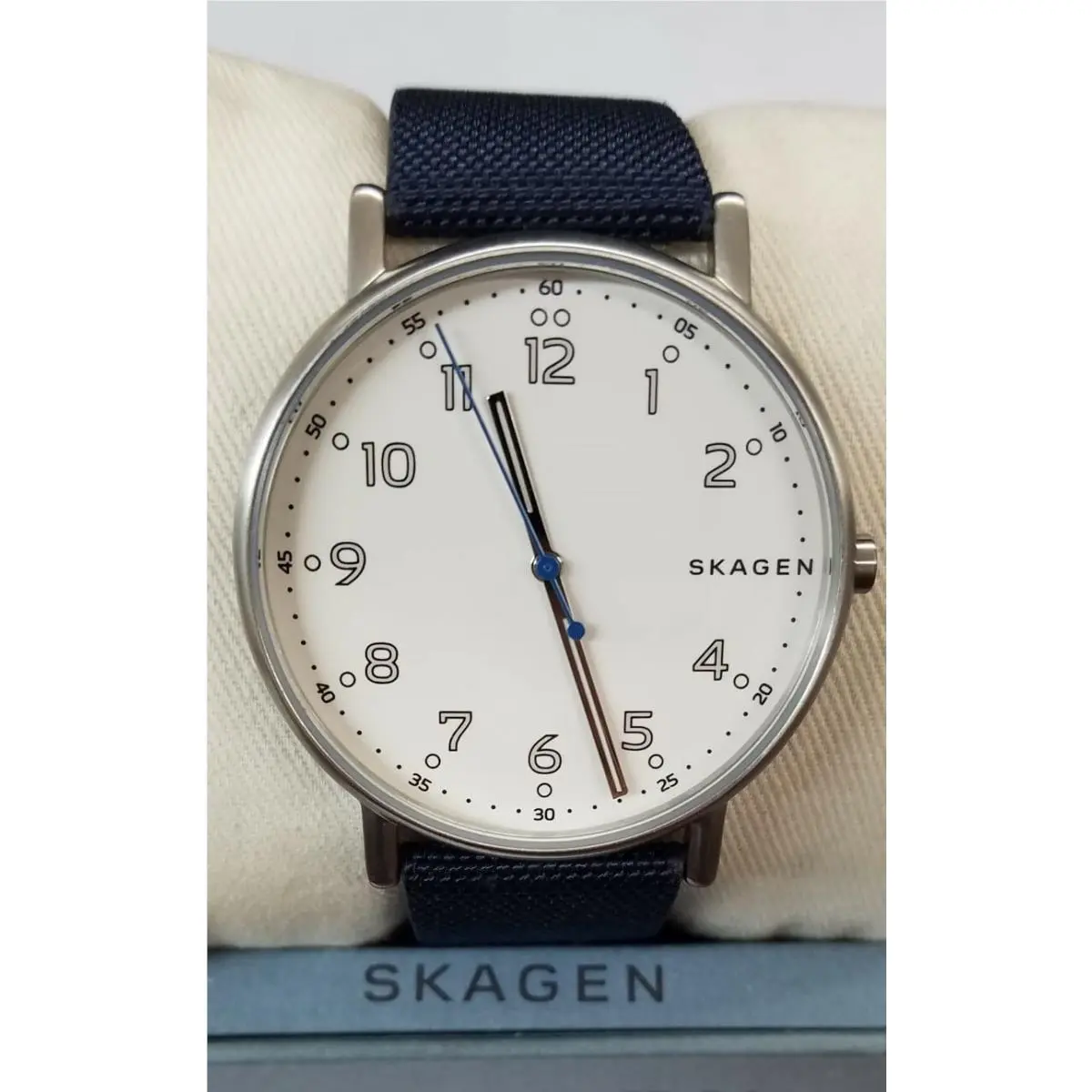 Skagen SKW6356 Signature White Dial Navy Blue Nylon Strap Men`s Watch