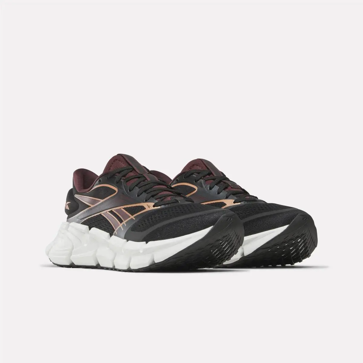 Reebok shoes - White/Red/White 24