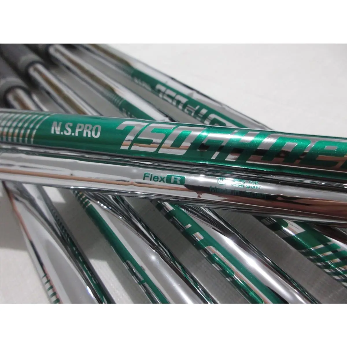 TaylorMade  - Nippon NS Pro NEO 750GH 0
