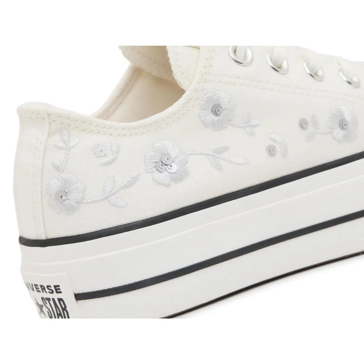 Converse shoes - Vintage White 6