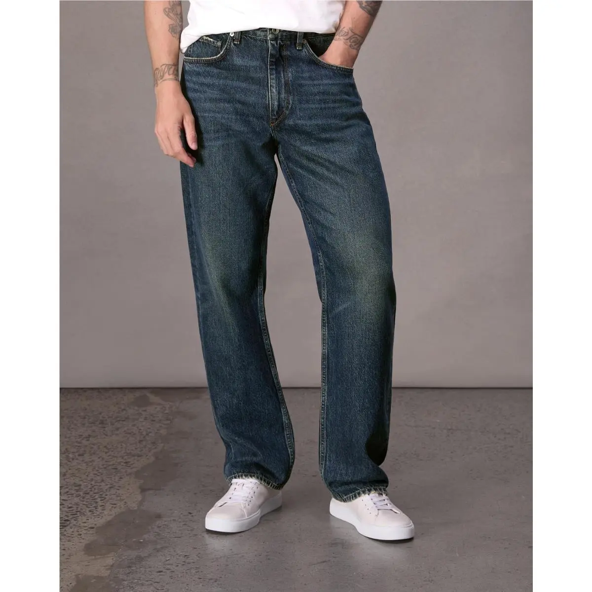 Rag Bone Jeans Mens Size 29x32 Fit 4 Straight Fit Lightweight Rigid Denim