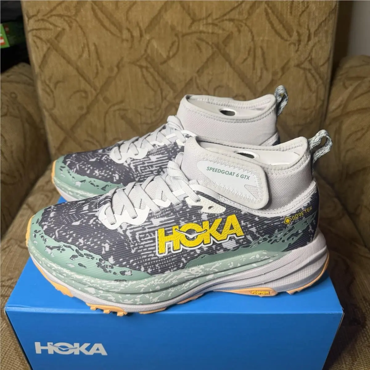Hoka One One Speedgoat 6 Mid Gtx Women`s Fashion Shoes Sneakers Size 9.5