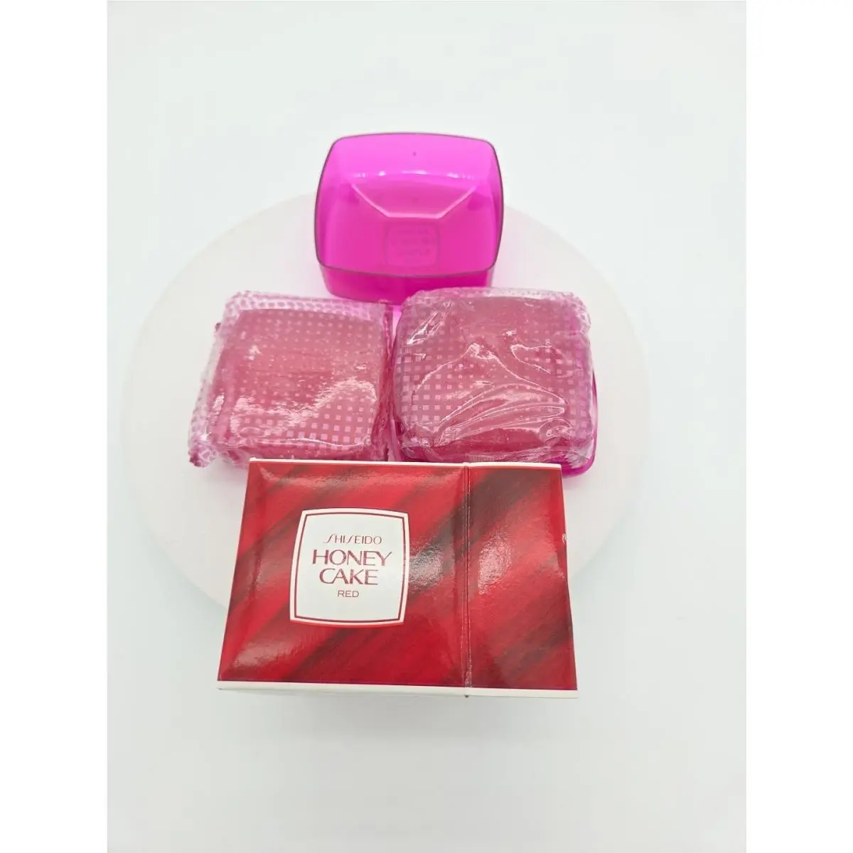Shiseido Honey Cake Translucent Fragrance Ruby Red Soap 100g Box Case 2 Pack