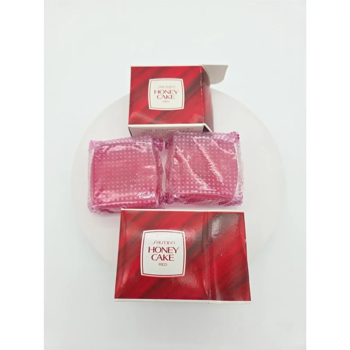 Shiseido Honey Cake Translucent Fragrance Ruby Red Soap 100g Box Vintage 2 Pack
