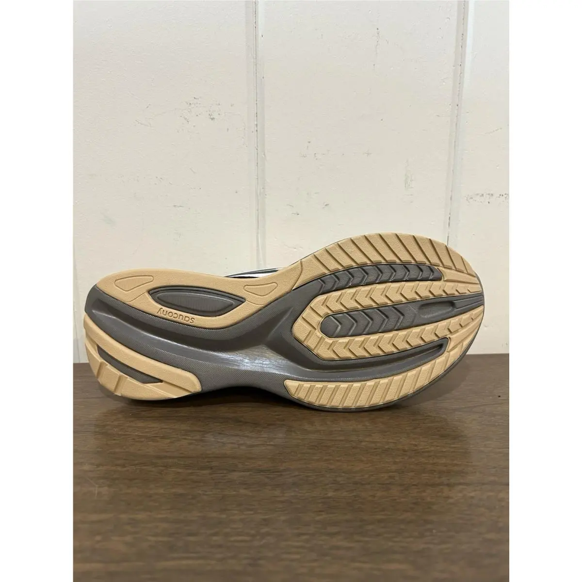 Saucony shoes - Guide 16 - Guide - S20810-85 - White/Gravel 10