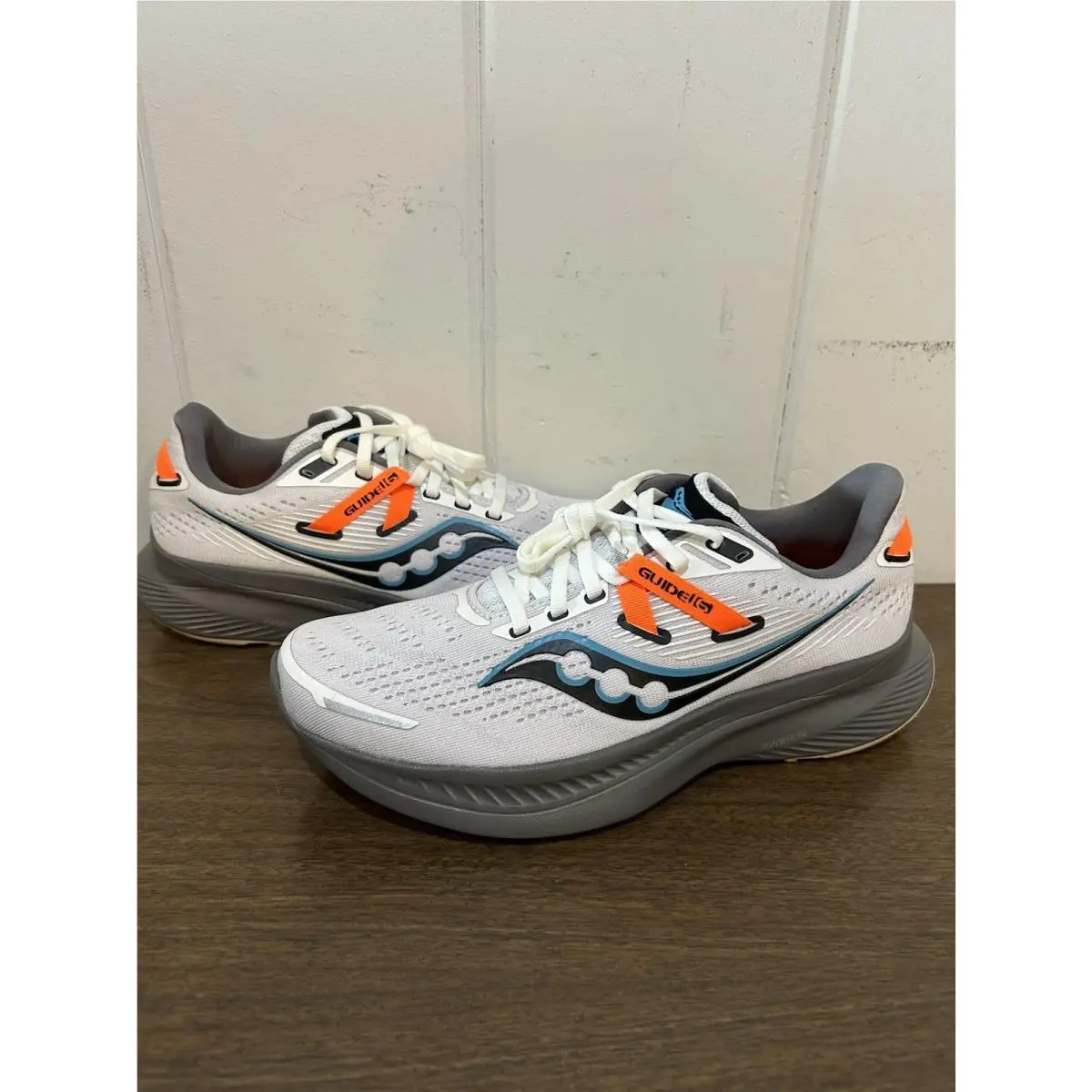Saucony shoes - Guide 16 - Guide - S20810-85 - White/Gravel 4