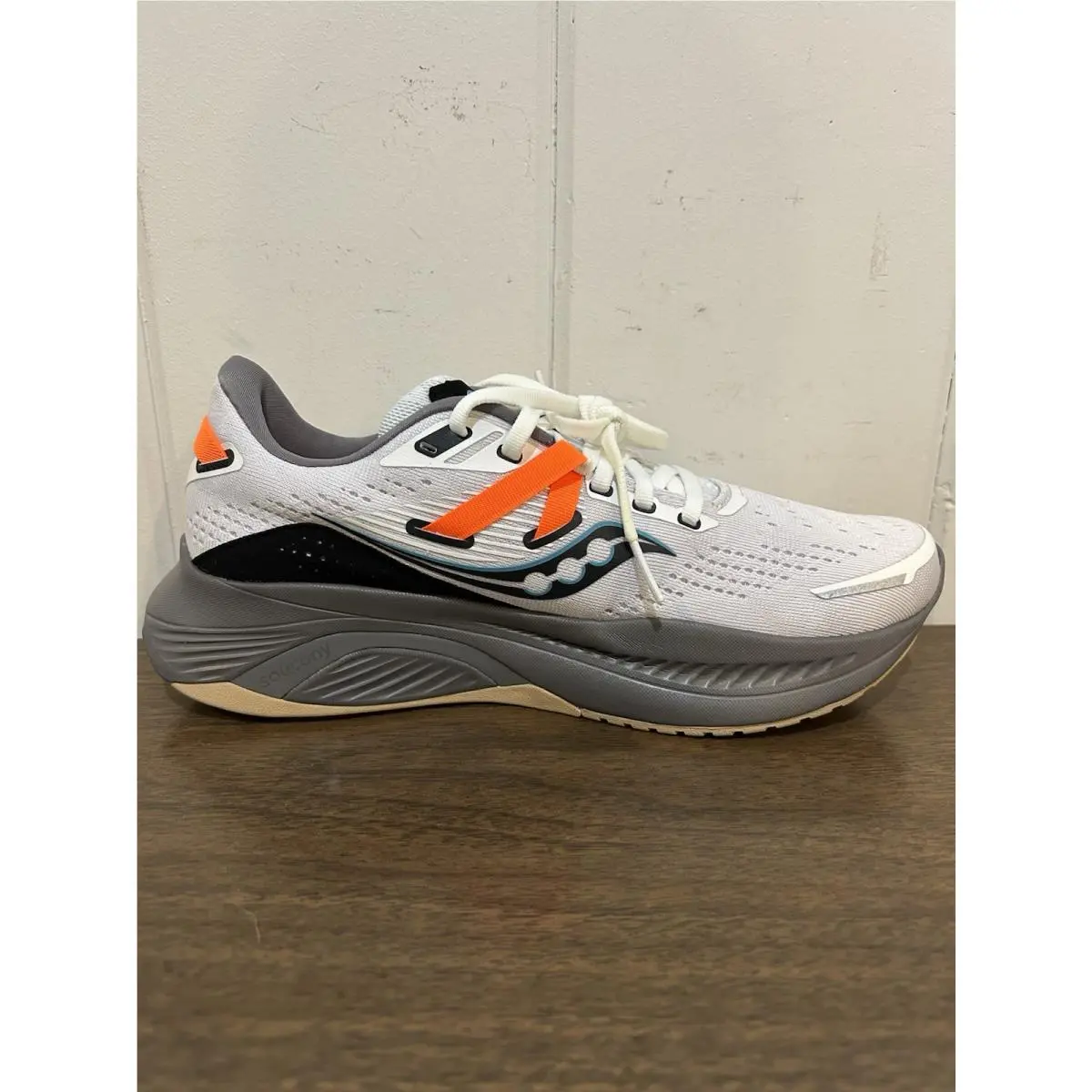 Saucony shoes - Guide 16 - Guide - S20810-85 - White/Gravel 7