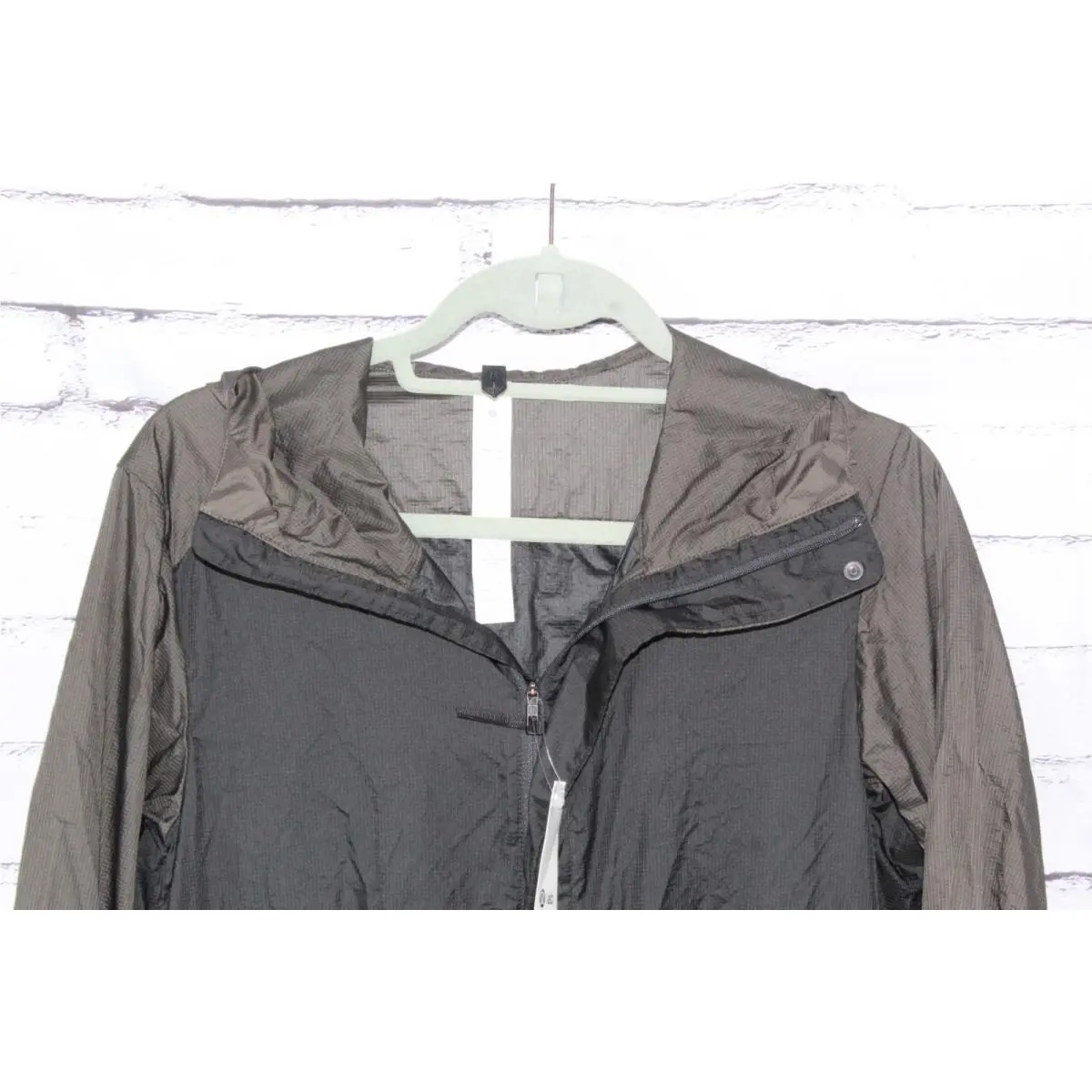 Lululemon clothing - Black 8