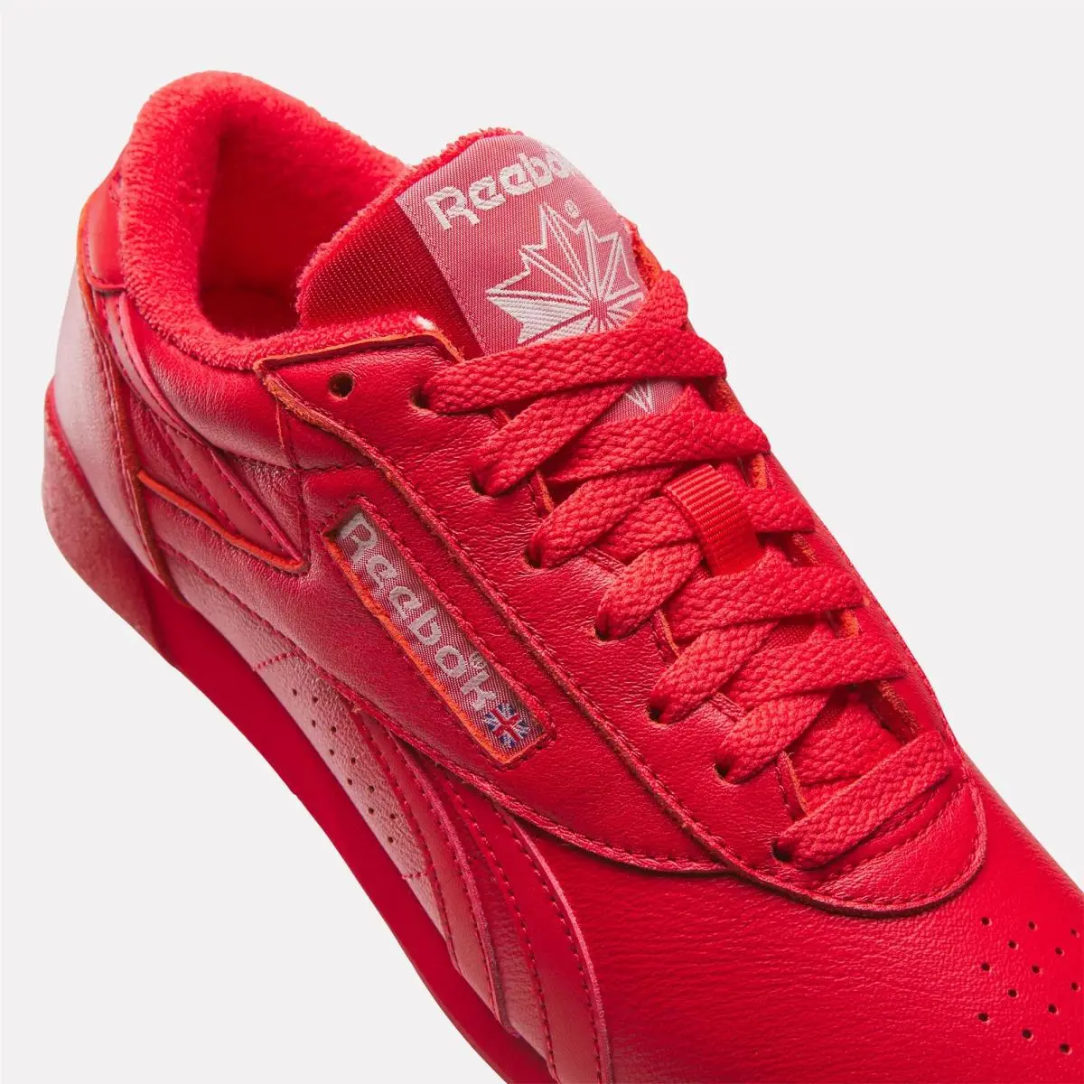 Reebok shoes - Frosted Berry/Studio Pink/Gum 29