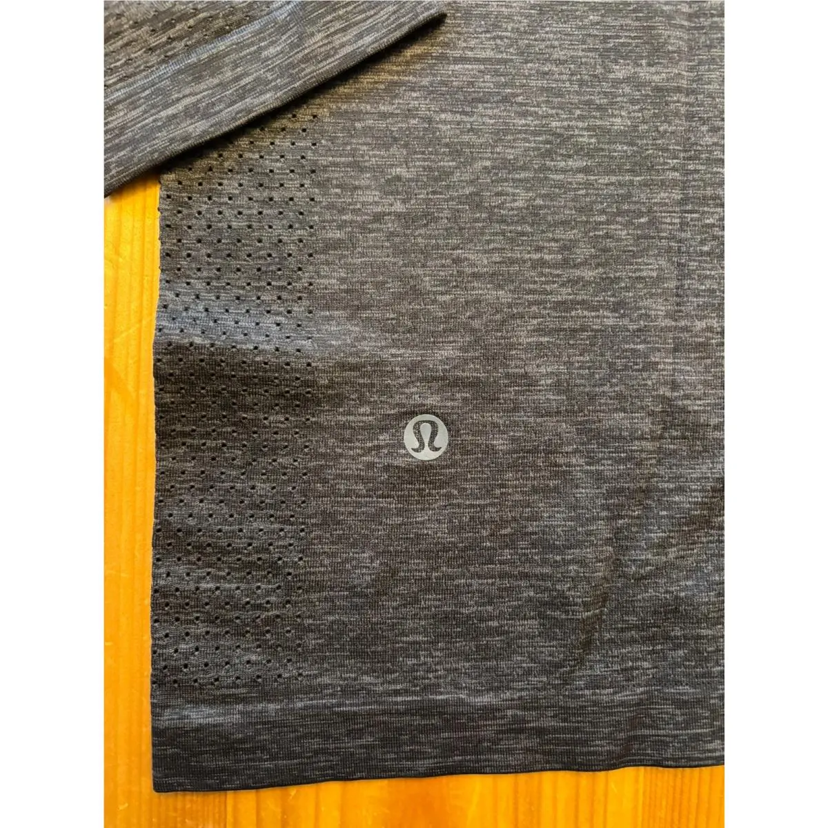 Lululemon clothing - Lululemon Metal Vent Tech - Metal Vent Tech - Gray 4
