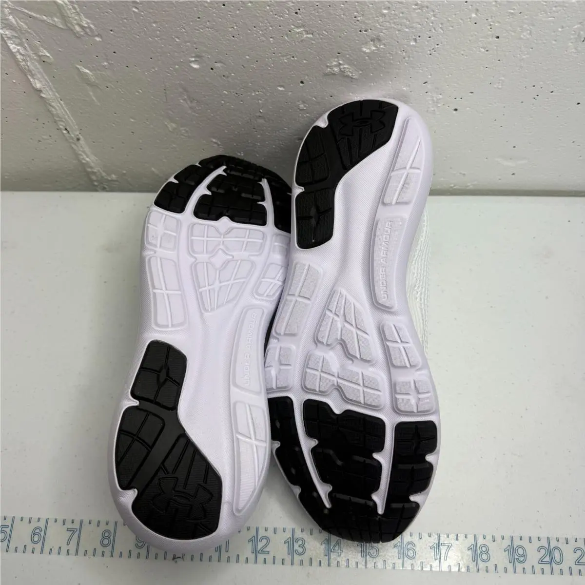 Under Armour shoes - SURGE 3 - SURGE - White 10