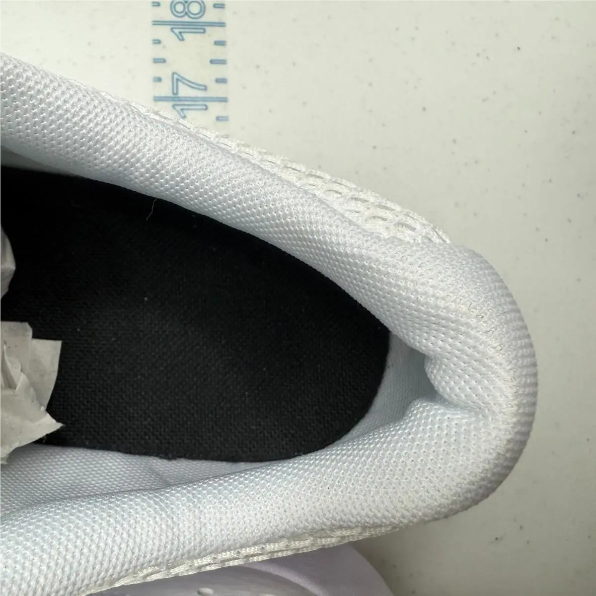 Under Armour shoes - SURGE 3 - SURGE - White 13