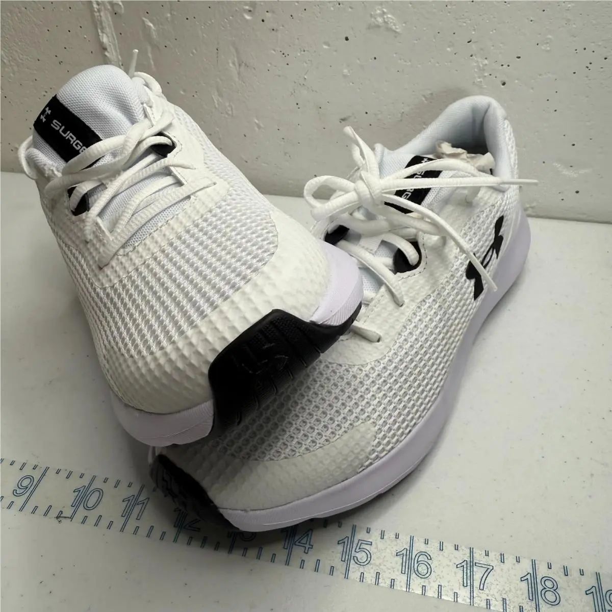 Under Armour shoes - SURGE 3 - SURGE - White 0