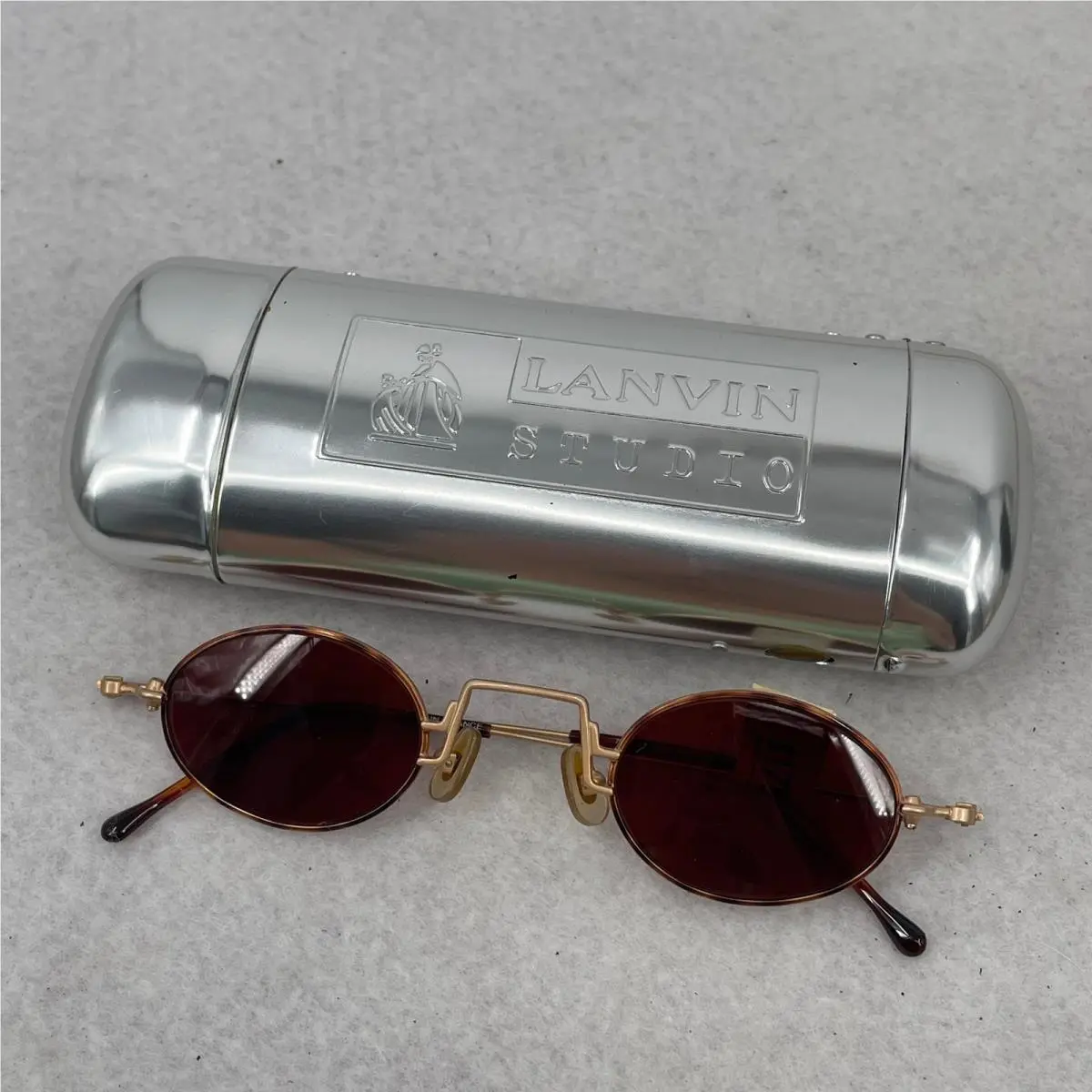 Lanvin Studio Rare Vintage 90s Oval Sunglasses Gold Metal France 41-27 135 Case
