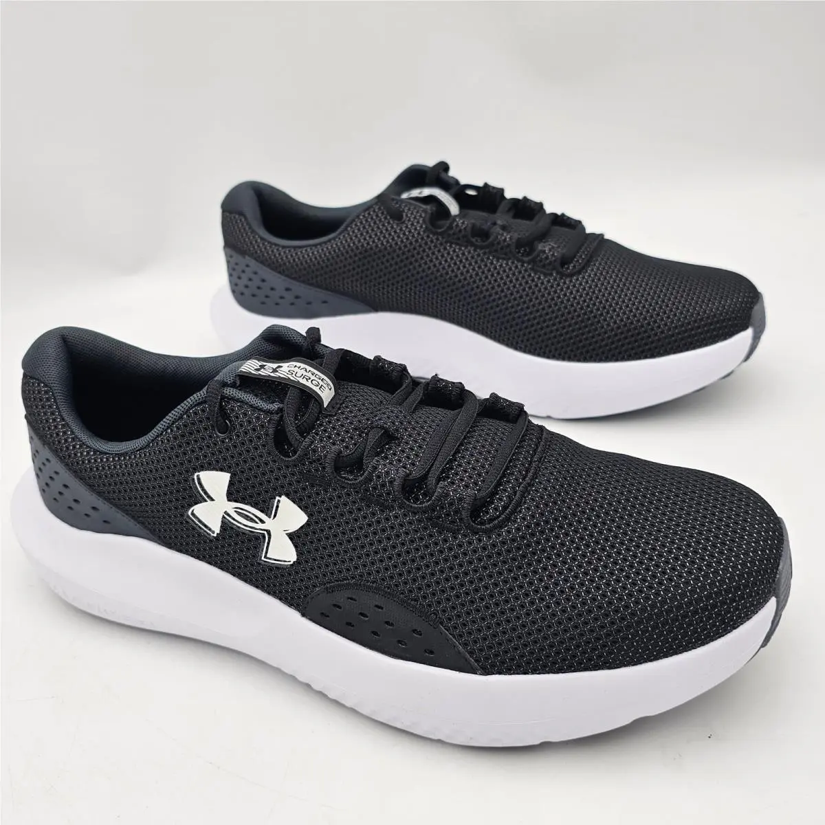 Under Armour shoes - Charged Surge - Charged Surge - Black 2