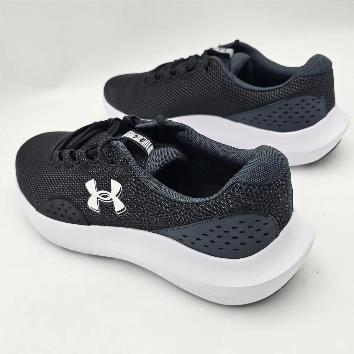 Under Armour shoes - Charged Surge - Charged Surge - Black 5