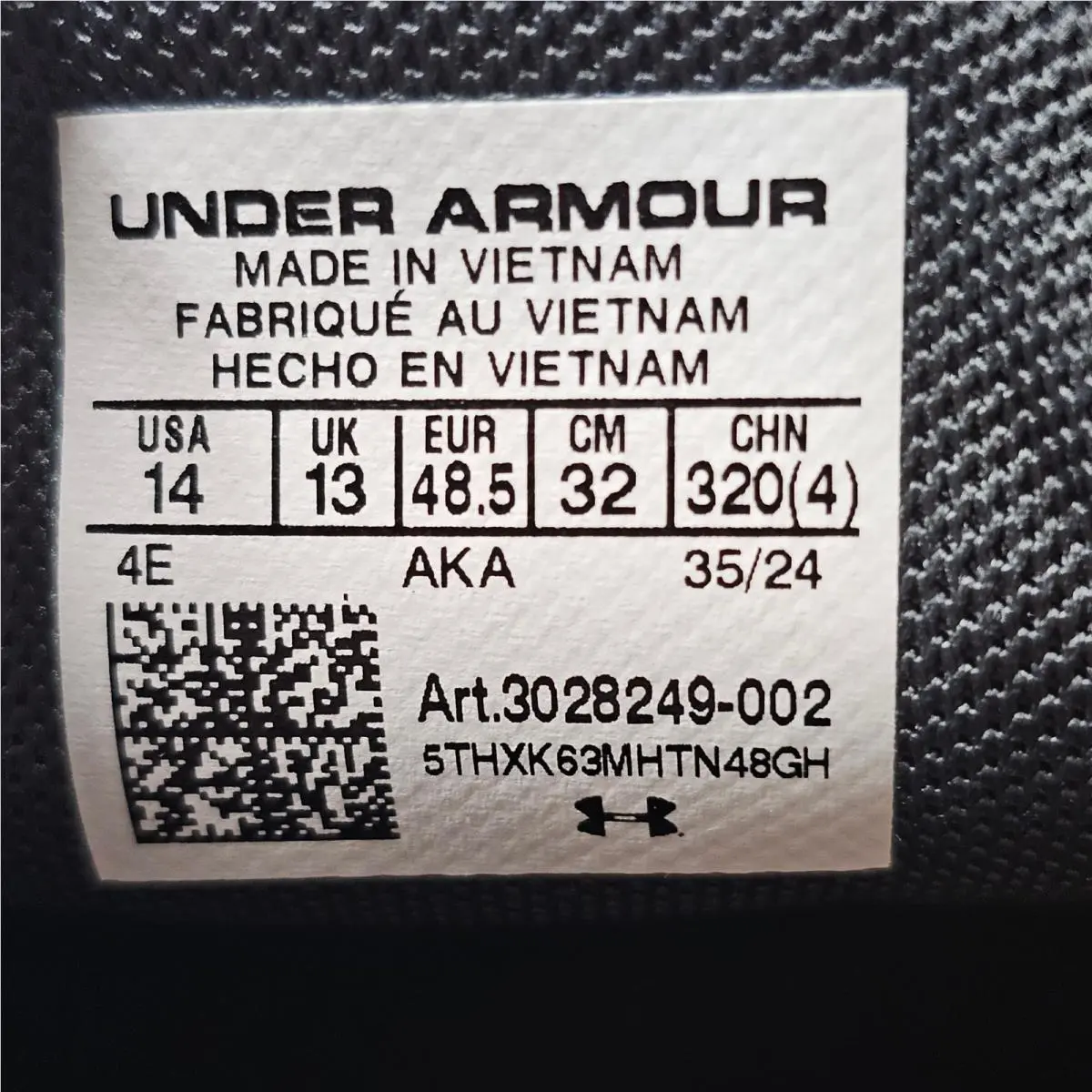 Under Armour shoes - Charged Surge - Charged Surge - Black 8