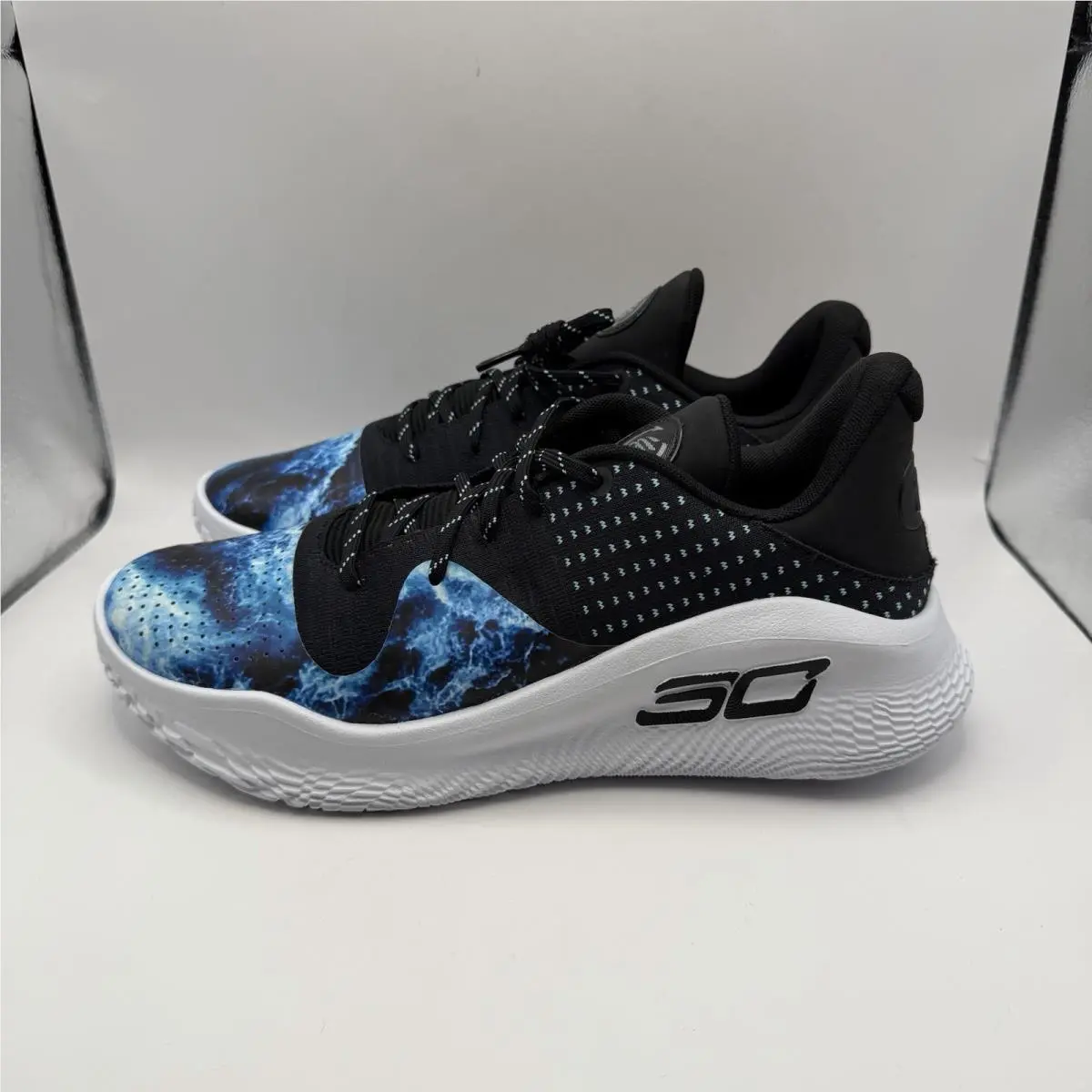 Under Armour Curry 4 Low Flotro Water Size 7 Men 12 Basketball Shoes Sneakers