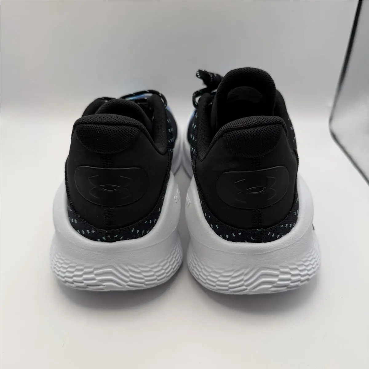Under Armour shoes - Under Armour Curry 4 FloTro - 3028115-001 - Black 1