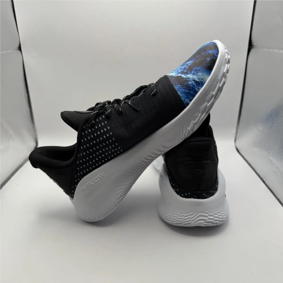 Under Armour shoes - Under Armour Curry 4 FloTro - 3028115-001 - Black 2