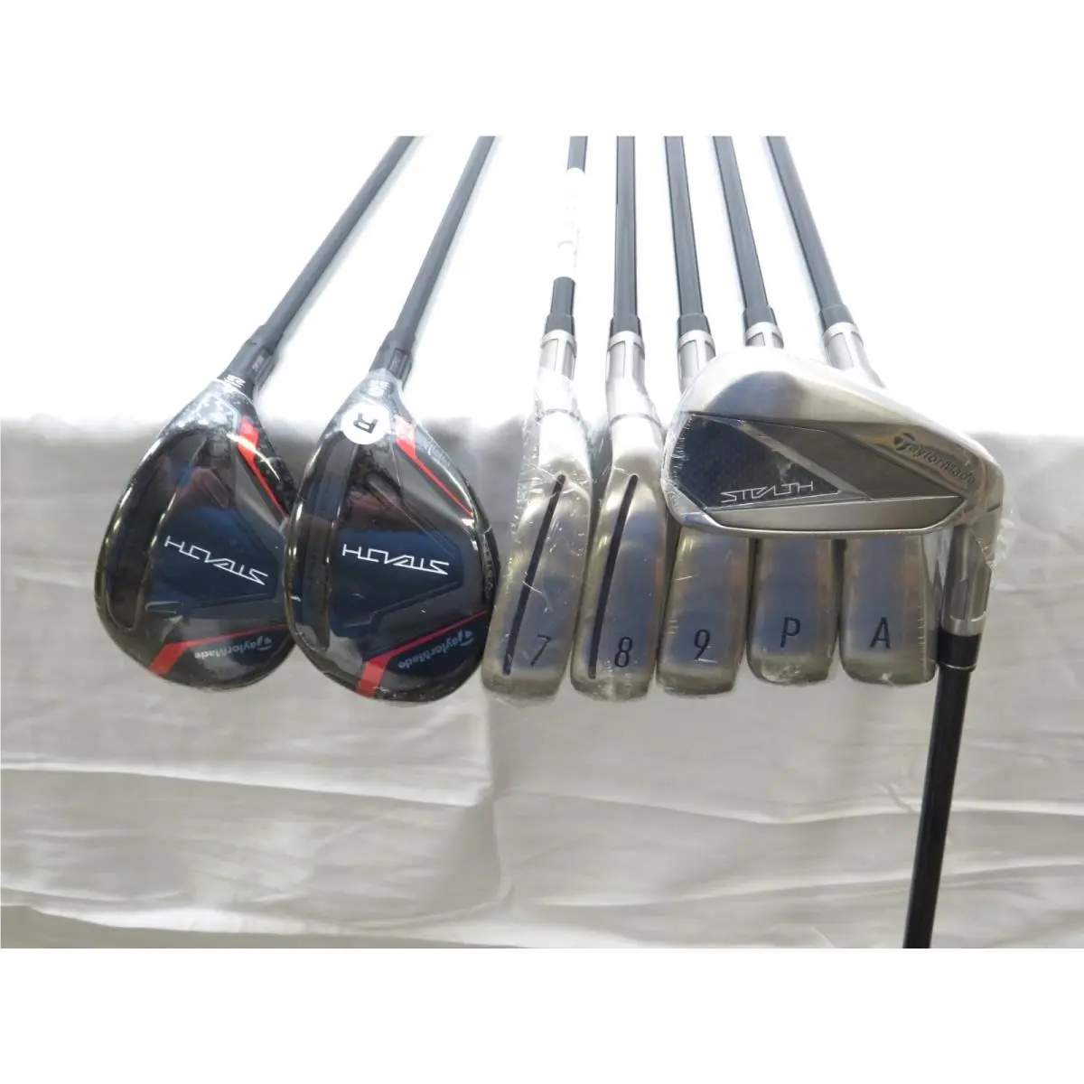 Taylormade Stealth Combo Iron Set 4H-AW Ventus Red 60g Regular Flex Graphite