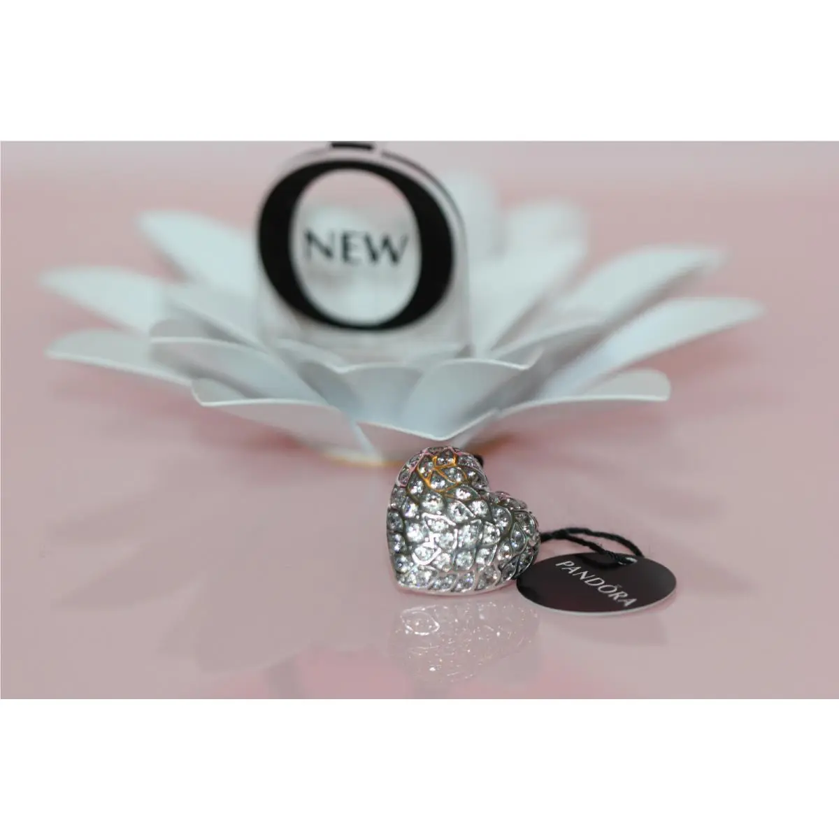 Fall 2019 Pandora Sparkling Pattern Single Stud Earring 298568C01 Box