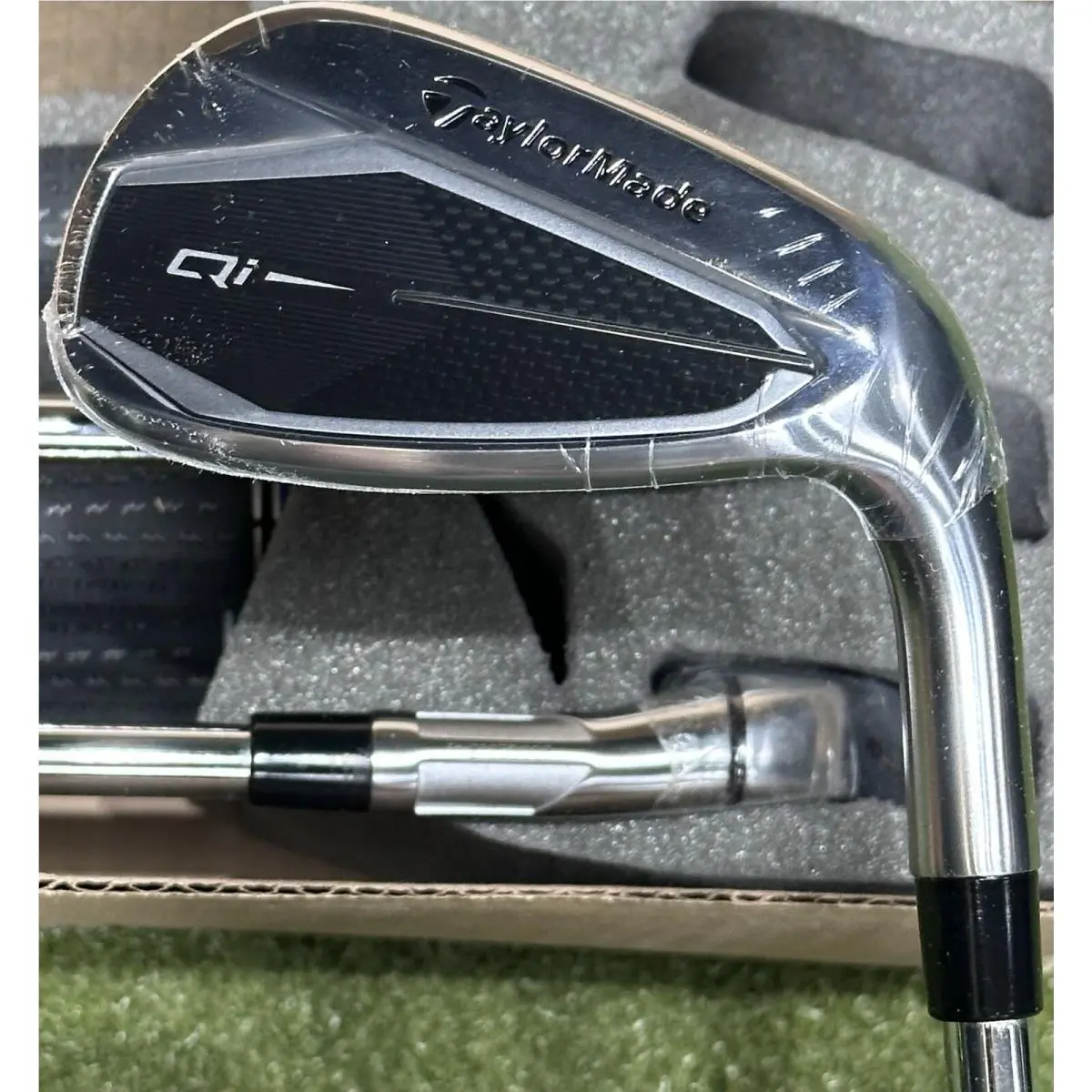 Taylormade Qi Iron Set 5-PW AW Steel Kbs Max MT 85 Stiff Flex Right Hand