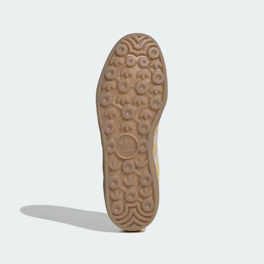 Adidas shoes - Almost Yellow / Wonder Quartz / Gum 1