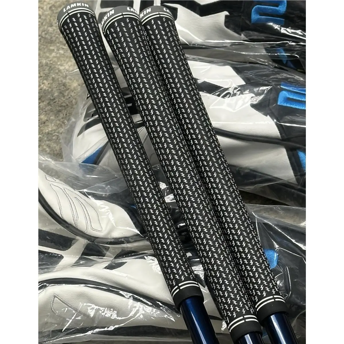 TaylorMade  - SIM2 MAX - MAX - Blue 2