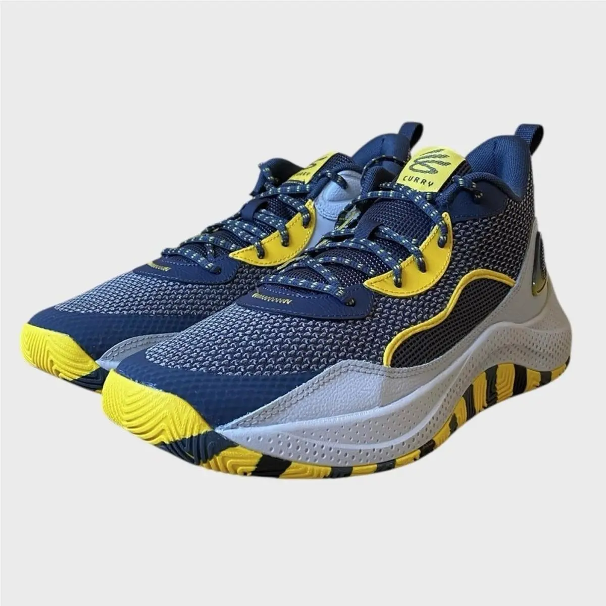 Under Armour Curry 3Z 24 Basketball Shoes Men`s 11.5 Women`s 13 Grey/blue
