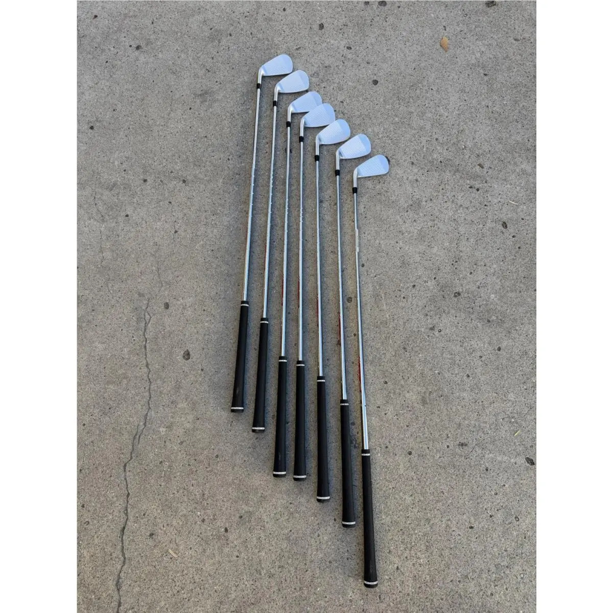 Titleist T350 Set 5-PW+GW True Temper Amt Red Stiff Steel Mens RH