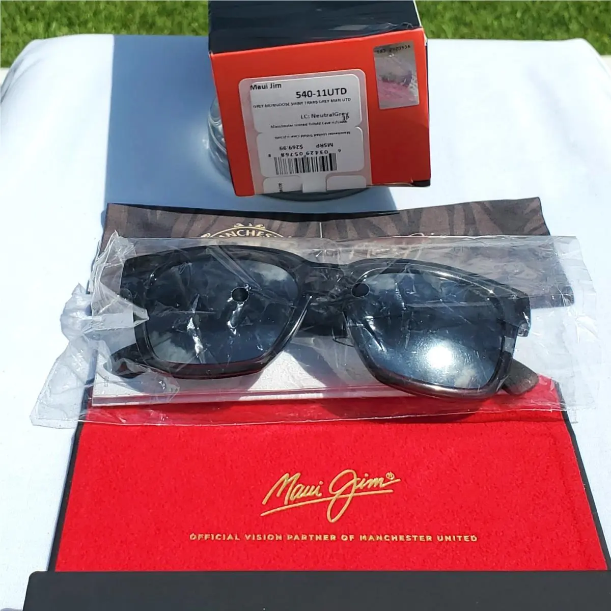 Maui Jim Mongoose 540-11UTD Shiny Tanslucent Grey Frames/ Grey Lenses
