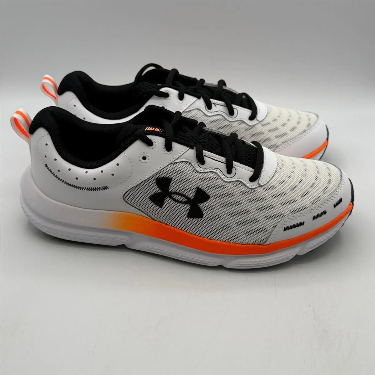 Under Armour Charged Assert 10 Shoes Mens Size 10 White Orange 3026176-107