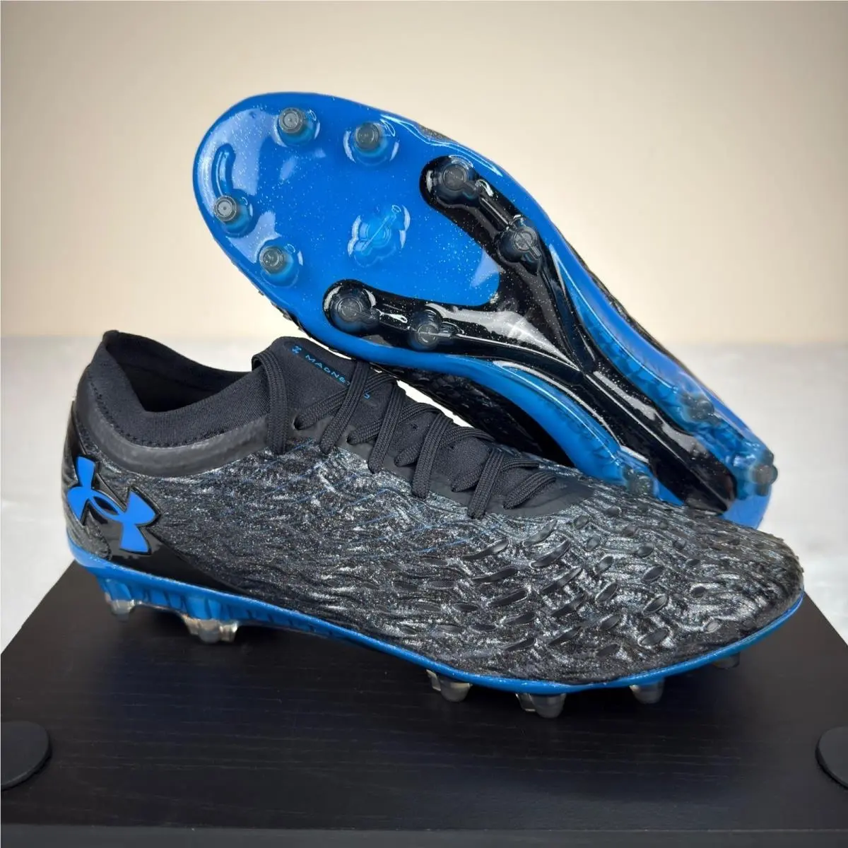 Under Armour shoes - Magnetico Elite 5 - Magnetico Elite - 6000544-001 - Black 0