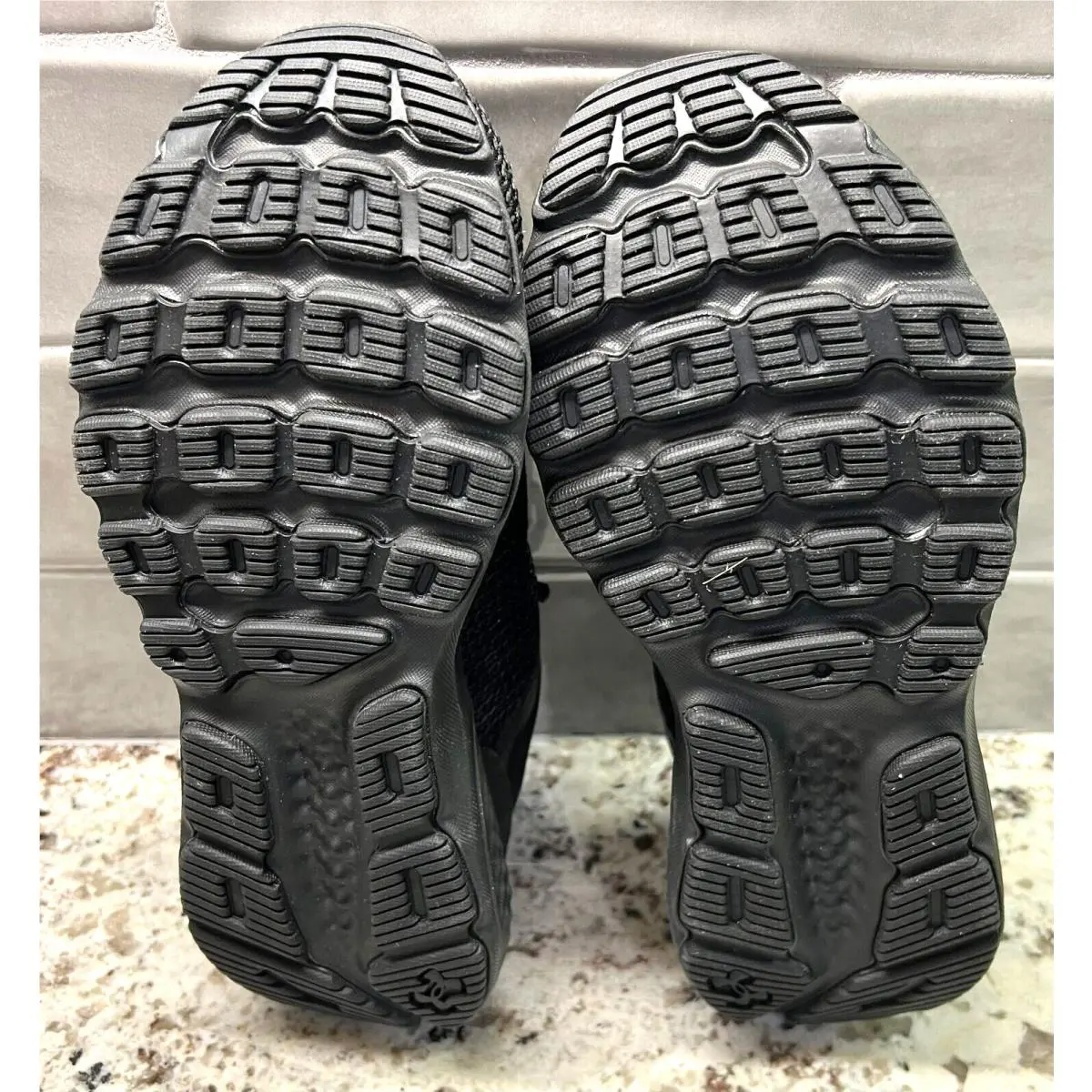 Under Armour shoes - Under Armour Charged Escape 4 - 3025507-001 - Black 3