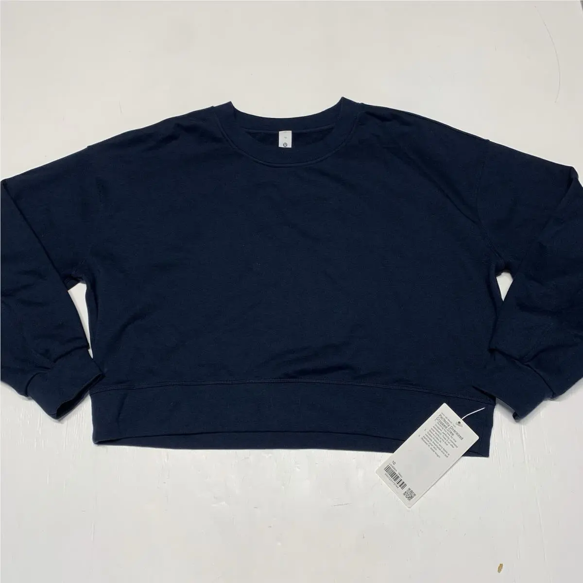 Lululemon Women`s Perfectly Oversized Cropped Crew Softstreme Blue Size 10