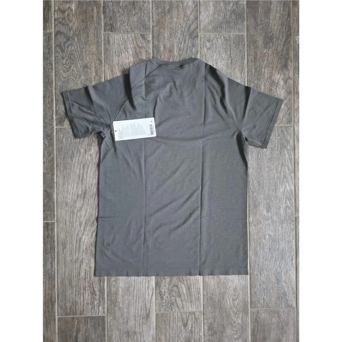 Lululemon clothing - Lululemon Metal Vent Tech - Metal Vent Tech - Grey/Sage 2