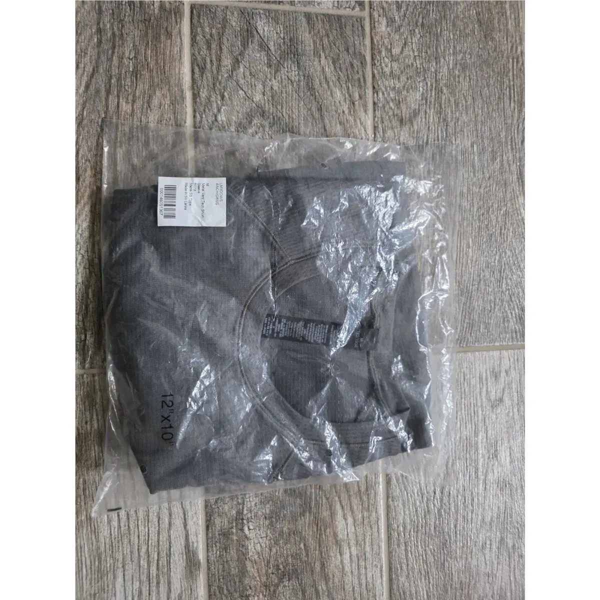 Lululemon clothing - Lululemon Metal Vent Tech - Metal Vent Tech - Grey/Sage 3