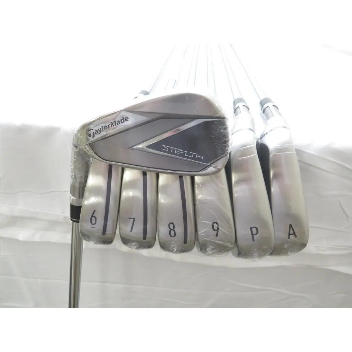 LH Taylormade Stealth Iron Set 5-PW AW Kbs Max MT 85g Regular Flex Steel