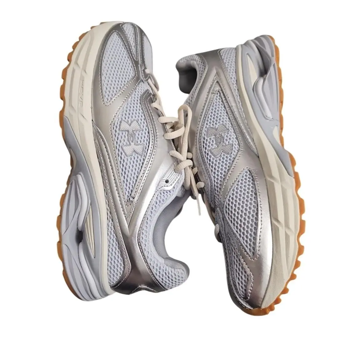 Under Armour Hovr Apparition Shoes Men 10.5 / Women 12 Silver Gray Gum Nwot